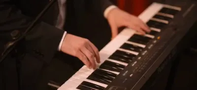 ס'איז דא א באשעפער - מענדי ראטה