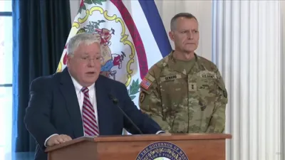 וועסט ווירדזשיניע גאווערנער: ענדרו וואלף דער נעשענעל גארד וואס איז געשאסן געווארן פאריגע וואך אין וואשינגטאן די סי ערהוילט זיך און ווייזט גוטע צייכענעס 