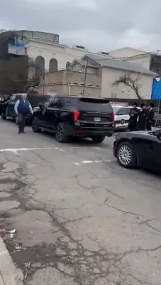 ספיקער פון קאנגרעס מייק דזשאנסאן באזוכט ביי כ"ק אדמו"ר מסקווירא שליט"א 