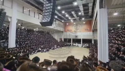 שמחת החתונה בבית סאטמאר פארגעקומען נעכטן בבית המדרש הגדול סאטמאר אין וויליאמסבורג 