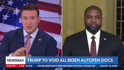 רעפובליקאנער קאנגרעסמאן ביירען דאנאלדס לייגט דרוק אויפן סענאט צו ענדיגן די פיליבאסטער 