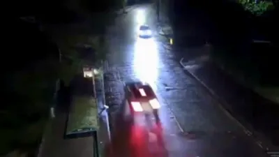 שיכורער דרייווער קראכט מיט BMW אין א וואנט.