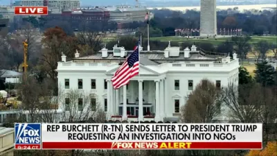 אמעריקאנער הילף צו טאליבאן גייט ווייטער, בשעת די סענאט דעמאקראטן ווארפן אפ געזעץ צו ענדיגן די הילף.