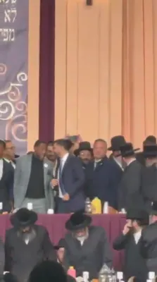 פולע ווידיאוס פון כ"א כסליו בחצר הקודש סאטמאר 