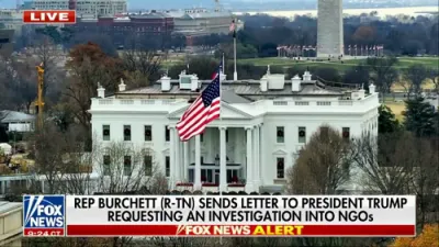 אמעריקאנער הילף צו טאליבאן גייט ווייטער, בשעת די סענאט דעמאקראטן ווארפן אפ געזעץ צו ענדיגן די הילף.