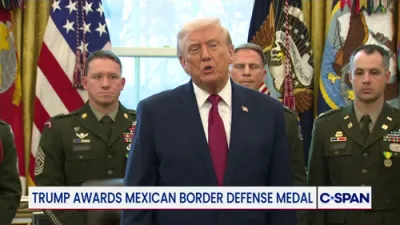 פרעזידענט טראמפ קלאגט אן די בריטישע BBC מיט צען ביליאן דאלער, צוליב וואס זיי האבן ארומגעשפילט מיט זיינע ווערטער ינואר 6 2021