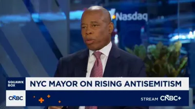 מעיאר עדעמס: ניו יארק קען נישט איבערחזרן אויסטראליע'ס אנטיסעמיטיזם דורכפעלער.