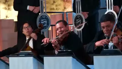 מחרוזת הלל - יושע קאללער, זאנוויל, שירה