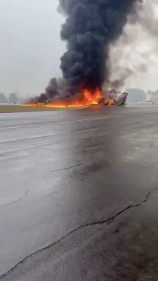7 טויטע נאך א ערעפלאן עקסידענט אין נאורט קארעליינע 