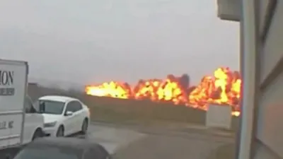 א ערעפלאן קראך האט געהארגעט דעם נאסקאר פירער