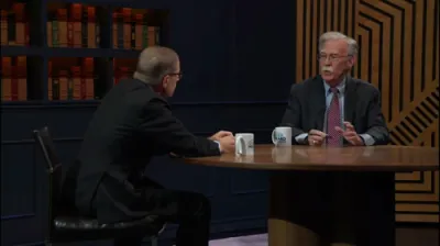 געוועזענער נאציאנאלער זיכערהייט ראטגעבער זאגט אז פוטין זעט טראמפ אלס מאניפולירבאר.