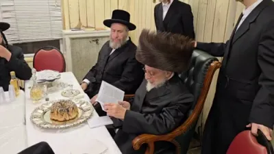 כ"ק אדמו"ר מליסקא שליט"א חנוכה לעכט צינדן נר חמישי בבית מדרשו 