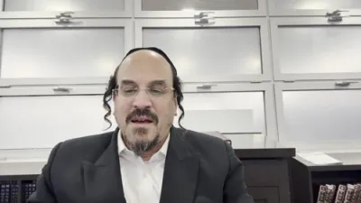 א הערליכע מעשה פון זומער אונמיטן חנוכה - דורך הרב אליהו שווארץ ביים שיעור פון עמוד היומי דרשו -פסחים דף עד ע"ב