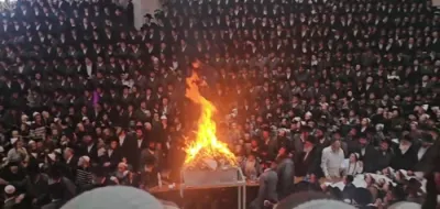 שריפת הפתילות זאת חנוכה אין תולדות אהרן 