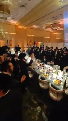 מנוחה ושמחה בטעם גן עדן אצל סעודת ברית לבן ר' שמעון ב"ר אליעזר פרידמאן - דוד בערגער & יושע פריד 