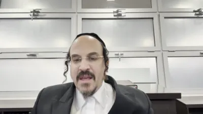 א הערליכע מעשה פון הרה"ק הדברי יחזקאל משינאווא זי"ע - דורך הרב אליהו שווארץ ביים שיעור פון עמוד היומי דרשו -פסחים דף פ'