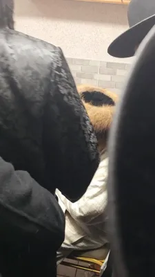 פולע גאלעריע פון שבת חנוכה אין אומן ביי כ"ק אדמו"ר מתורת חכם שליט"א 