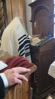 פולע גאלעריע פון שבת חנוכה אין אומן ביי כ"ק אדמו"ר מתורת חכם שליט"א 