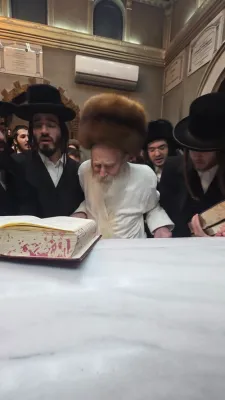 פולע גאלעריע פון שבת חנוכה אין אומן ביי כ"ק אדמו"ר מתורת חכם שליט"א 