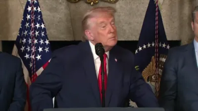 טראמפ סאגט אמעריקע וועט האלטן די נעפט וואס מ'כאפט אוועק פון ווענעזועלא 