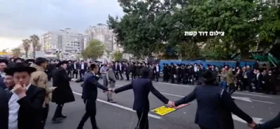 ווידיאוס פון די ריזיגע פראטעסטן אין ארץ ישראל קעגן די גזירת הגיוס 