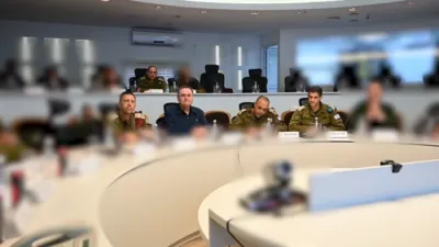 מדנ"י פארטיידיגונג מיניסטער ווארנט פון א אקטאבער 7 אטאקע אין יו"ש 