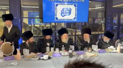 הרה"צ רבי אברהם מרדכי אלתר שליט"א באזוכט אין ניו יארק 