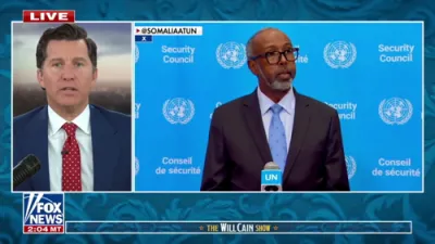 א סאמאליע יו ען אמבאסאדאר איז פארבינדן מיט די סאמאליע פראוד אין מיניסאוטע 