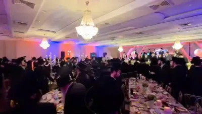 דינער לטובת מוסדות מכנובקא אין ירושלים בשילוב הכתרת בנו של האדמו"ר הרה"צ רבי אהרן כרב הקהילה בירושלים