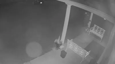 א פאליציי טשיף'ס ציגארעט האט אנגעצונדן א פייער וואס האט חרוב געמאכט א נורסינג היים.