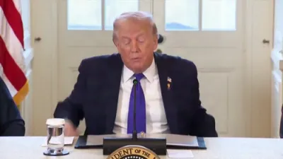 טראמפ ווארנט קיובא זאל זיך צושטעלן צו אמעריקע 