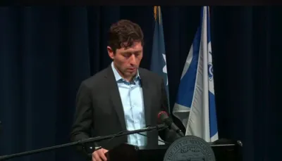 מיניאפעליס מעיאר זאגט אז פעדעראלע ICE ברענגט קאנפליקטן