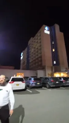 א הערליכע נאכט מיט צדק!