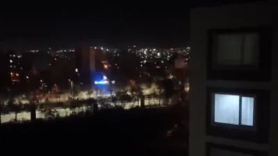 ארויסגעליקט ווידעא ווייזט ווי די אייראג'ס מיליטערישע ארגאניזאציע (IRGC) שיסט אויף פראטעסטירער אין קערמאנשאה.