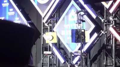 לענגערע ווידיאו: זאנוויל וויינבערגער & מקהלת ידידים - צדק אווענט