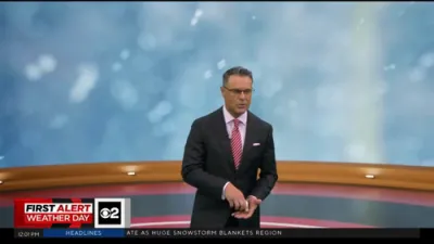 שווערע שניי און שטארקע ווינטן אין ניו יארק סיטי.