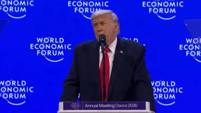 טראמפ זאגט אז ענערגיע פאליסיס נידערן גאז פרייזן אונטער $2.50 אין דאוואס.