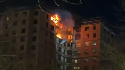 א בראנקס גאז עקספלאזיע האט פאראורזאכט א טויטליכע פייער מיט פיר אלארם פייער 