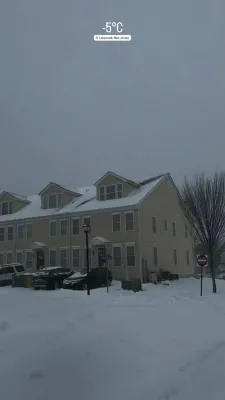 שניי סצענעס איבער אמעריקע און די וועלט