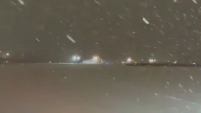 שניי סצענעס איבער אמעריקע און די וועלט