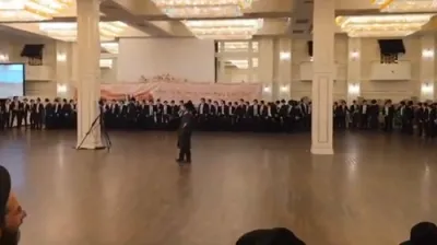 דוד פעדער הייבט די זאל