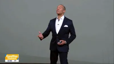 ווינטער שטורעם צילט ניו יארק מיט שווערן שניי און ציפעדיגע פראסט.