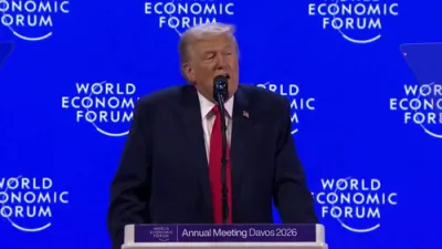 טראמפ רופט צו באלדיגע פארהאנדלונגען צו קויפן גרינלאנד.