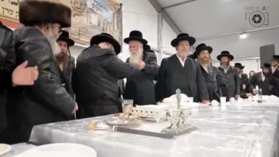 טיש לרגל הילולת הרה"ק רבי דוד מלעלוב זי"ע לעלוב פולין