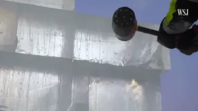 שוועדנס אייז האטעל לעבט אויף יעדע יאר ווינטער.