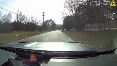 א ווילדע פאליס טשעיס פון 115 מייל נאך א געגנבטע SUV אין דזשארדזשע 