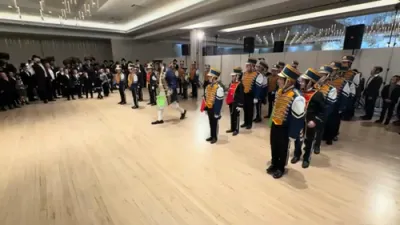 הערליכע מארטש ביי א חתונה דעם דאנערשטאג 