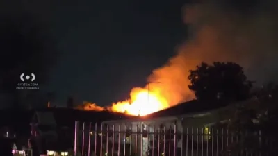 ריזיגע אויפרייס אין לאס אנדזשעלעס 