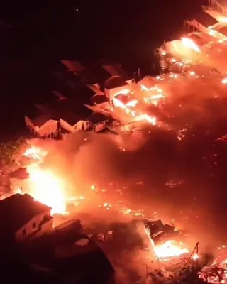 פייער פארניכטעט 1,000 היימען אין פיליפינער ברעג דארף איבערנאכט.