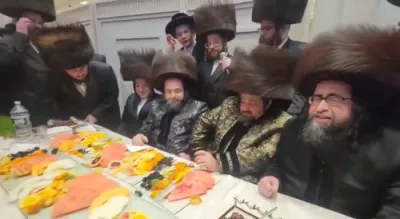 חמשה עשר בשבט 